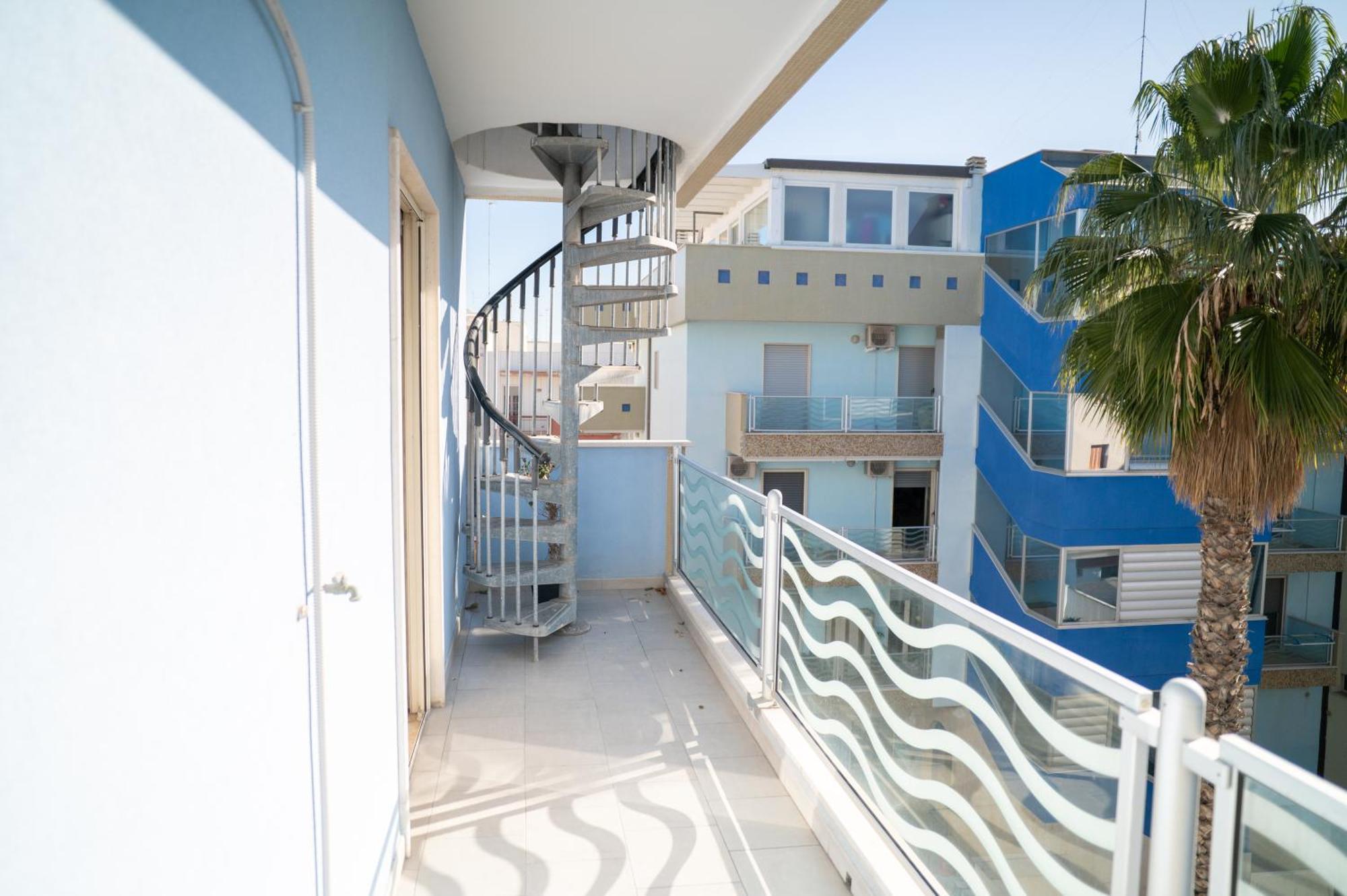 Milu'Seaview Ampia Casa Vista Mare Lejlighed Giovinazzo Eksteriør billede